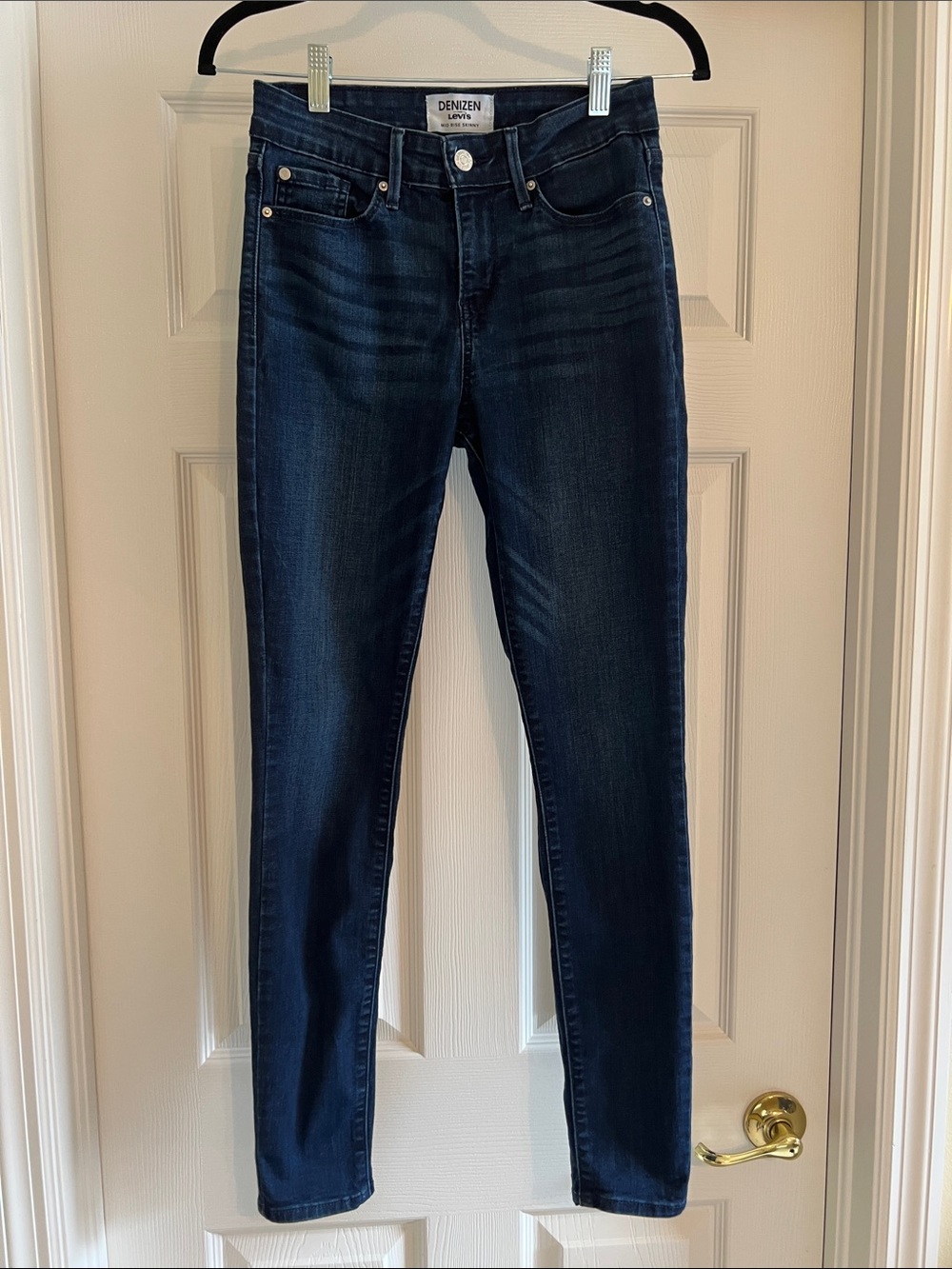 Denizen from Levi's Dark Blue Mid Rise Skinny Jeans W26 L30